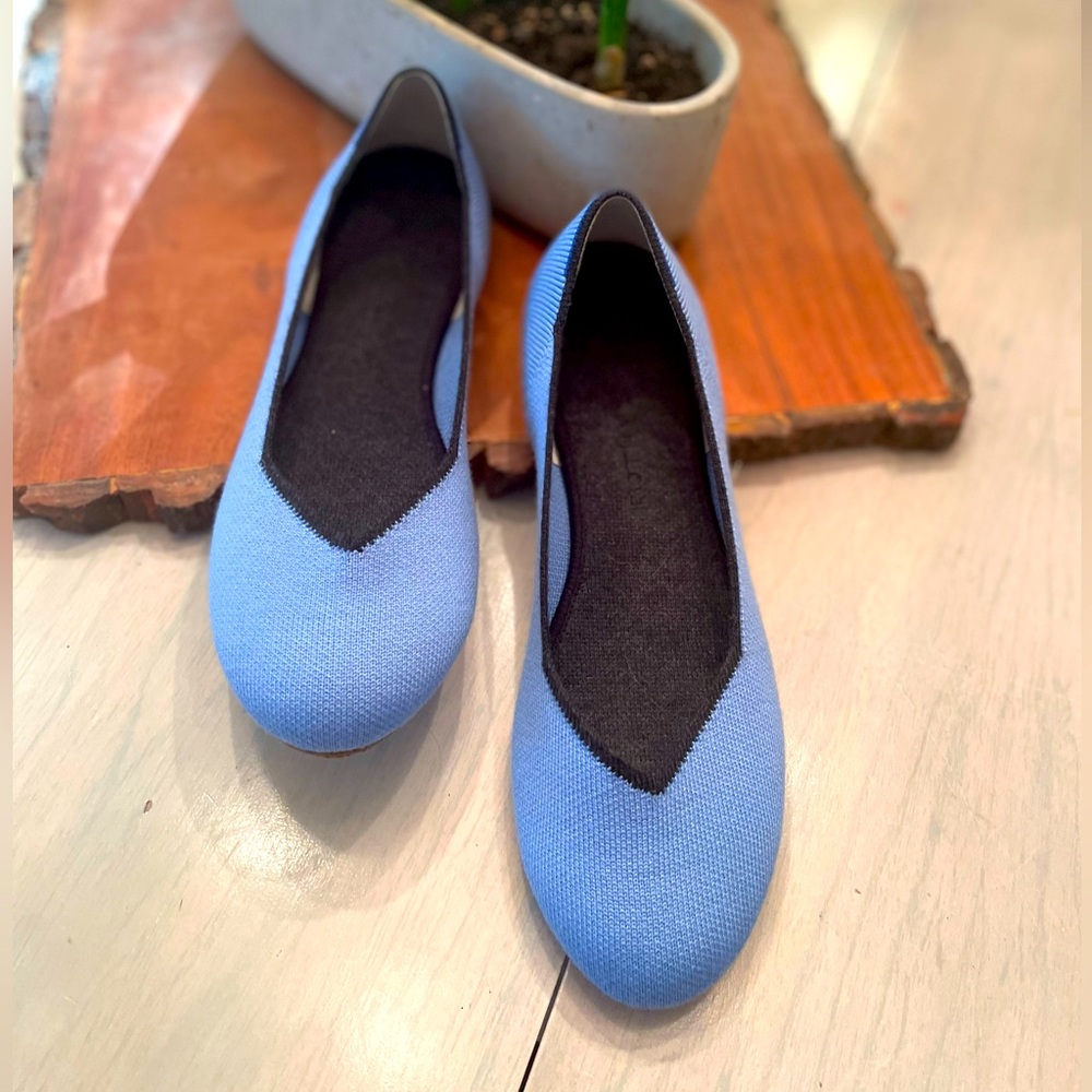 Rothys EUC blue merino wool flats with non slip pads size 9